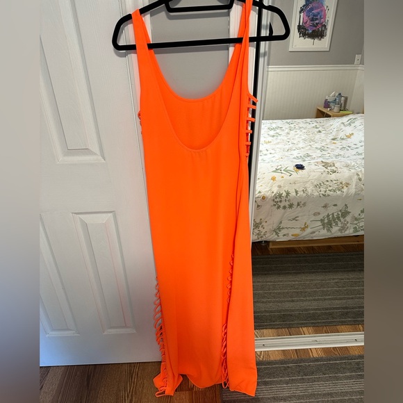 Women’s long beach dress - Picture 3 of 4